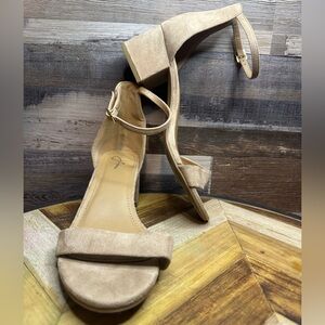 Elegant Tan Women's Sandals